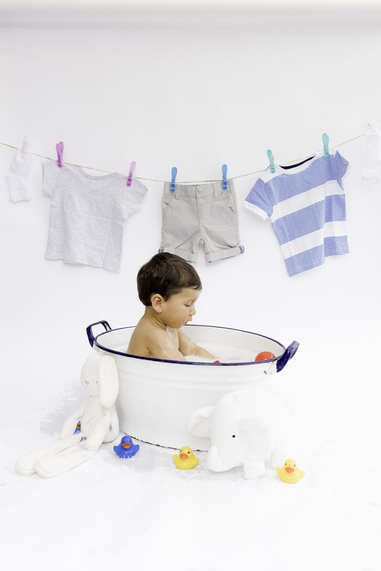 James Turner Photography - Cake Smash & Splash Photography