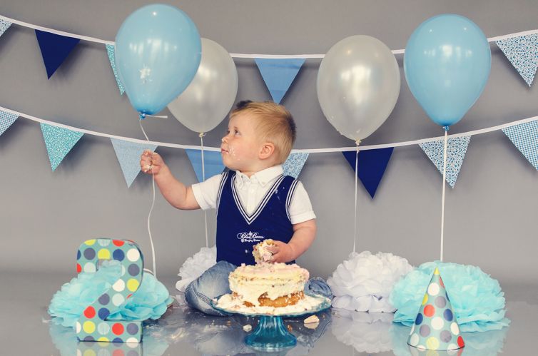 James Turner Photography - Cake Smash & Splash Photography